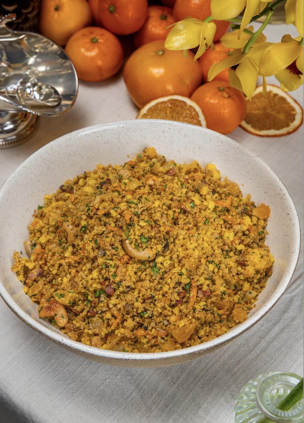 Farofa natalina de castanhas brasileiras, bacon crocante e frutas secas 